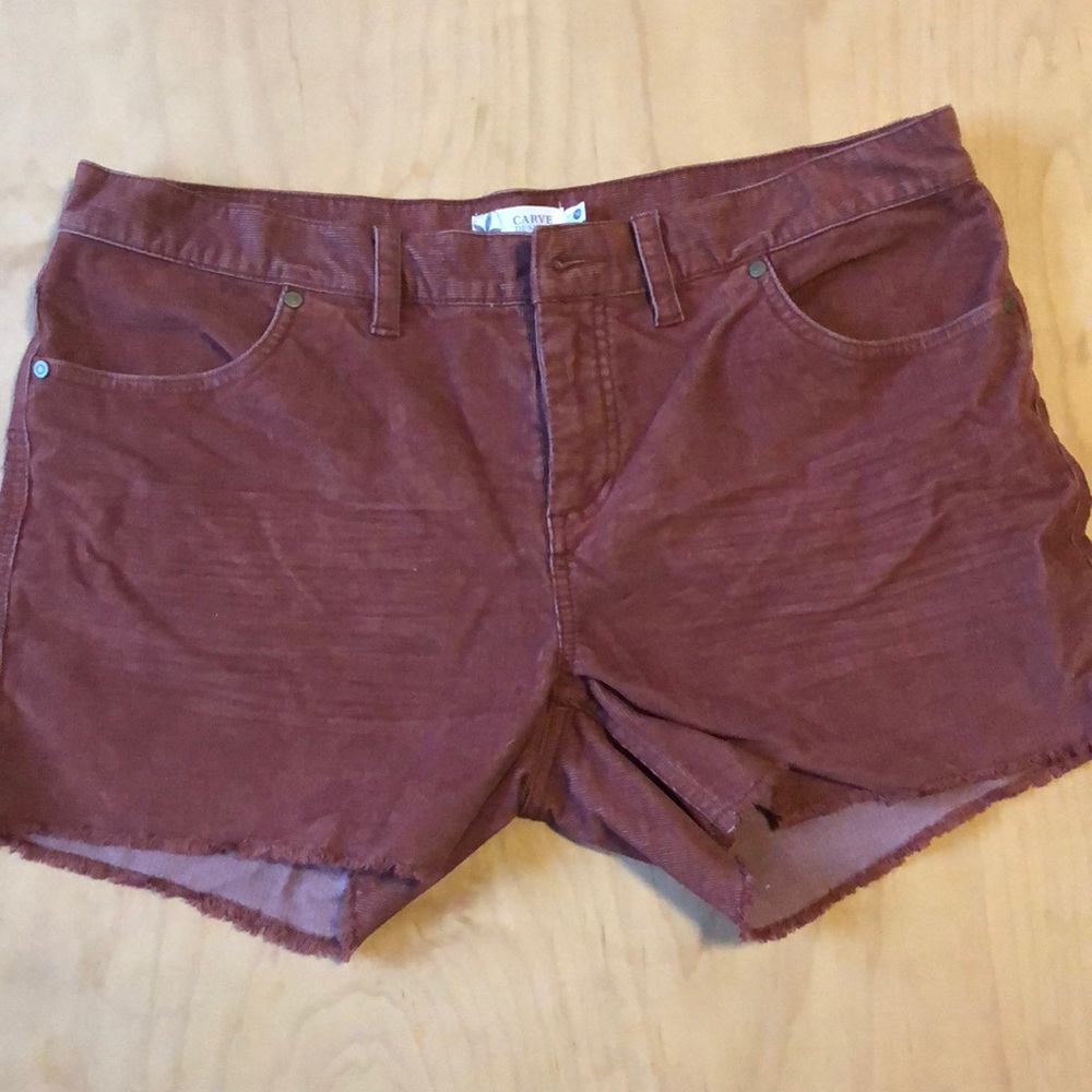 Carve Designs Oahu shorts